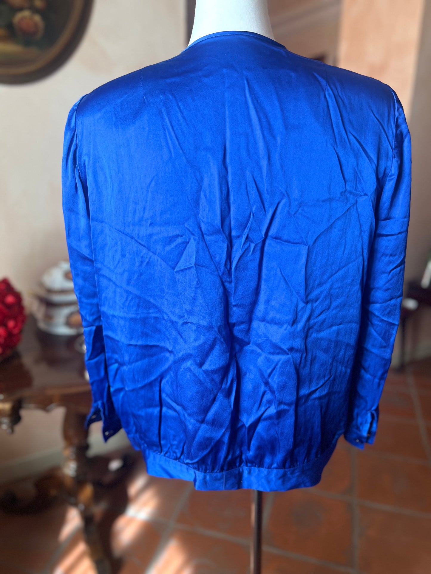 Camicia in seta blu elettrico