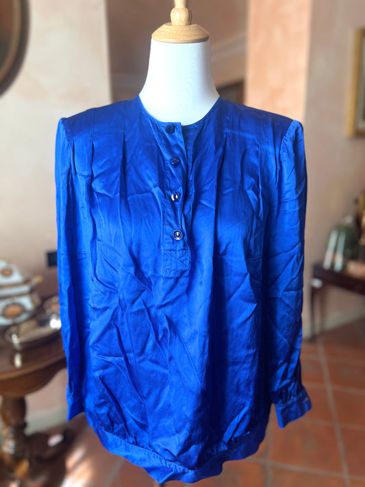 Camicia in seta blu elettrico